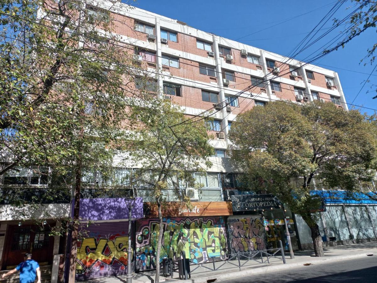 Mendoza 3 Dormitorios Con Balcones Y Alem Chic Monoambiente Y Mendoza Estudio Para 1 3 Apartamentos Bagian luar foto